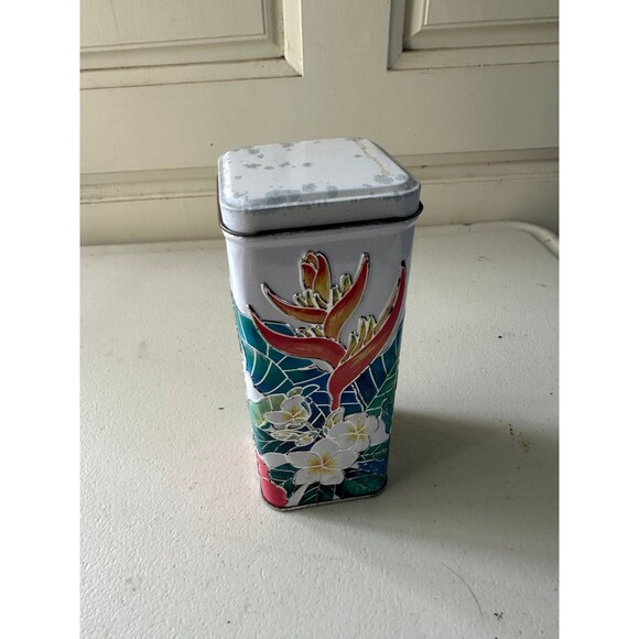 Island Plantations Hawaiian Tea Cookies Embossed Tropical Tall Tin Container - Picture 2 of 7